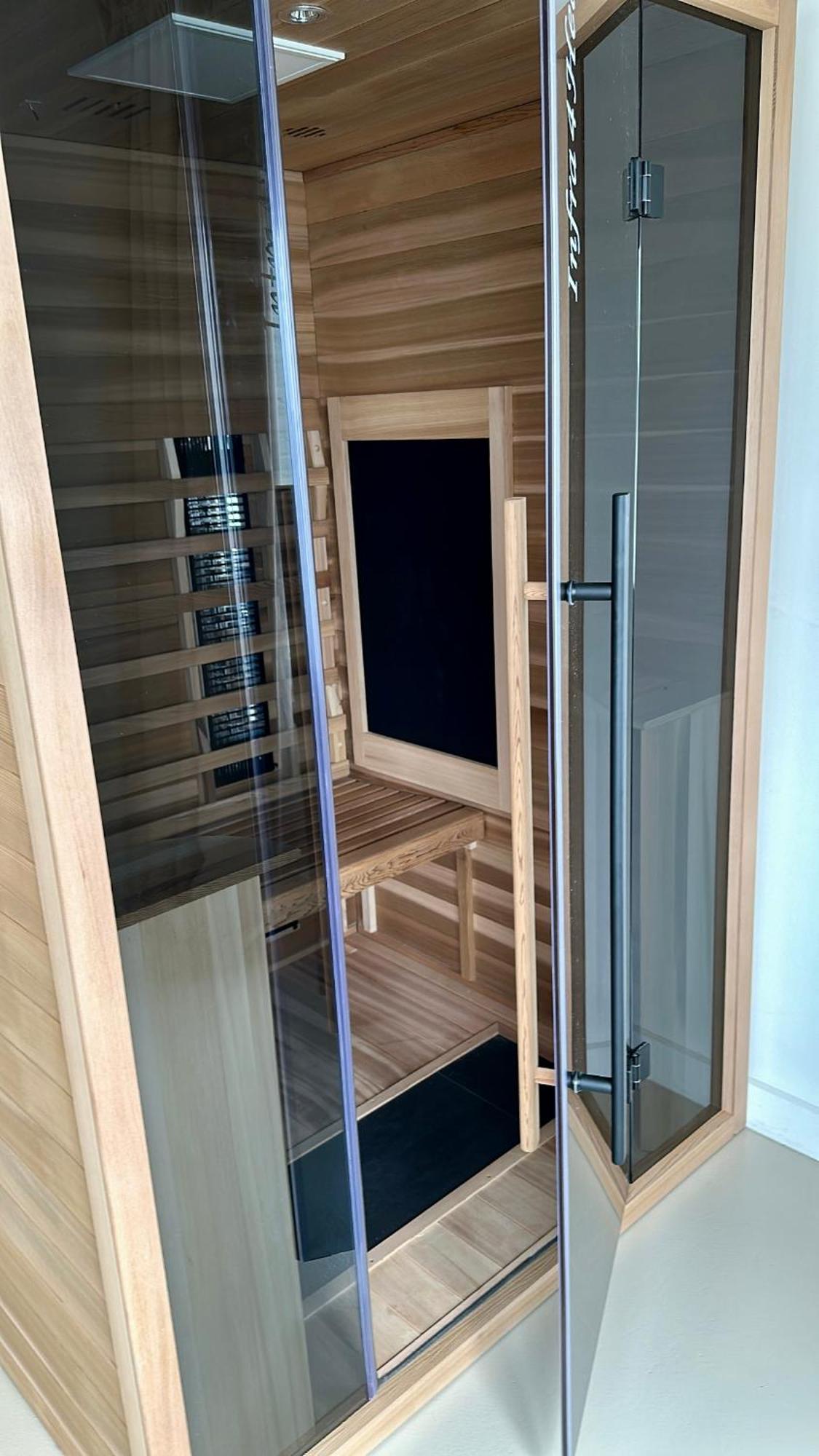 Maas - The River House With Private Sauna * Lanaken