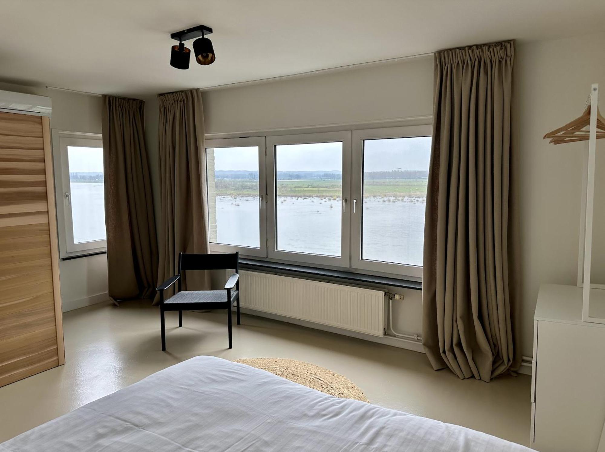 Maas - The River House With Private Sauna